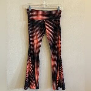 Autumn Teneyl Orange Black Flare Leggings Size Small